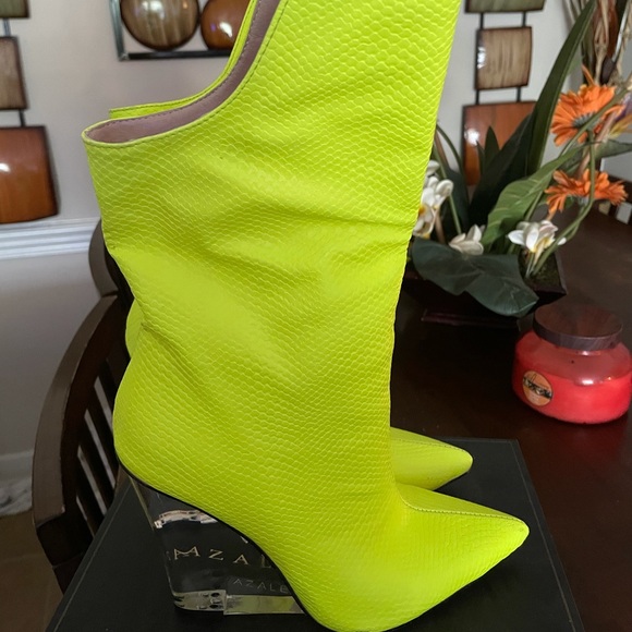 AKIRA Shoes - Azalea wang unique bootie